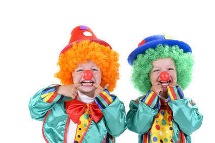 kinder clowns